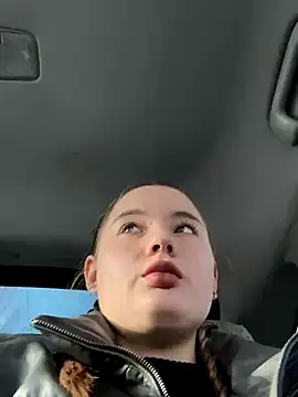 StephanieMur online show from November 15, 2025, 5:00 am