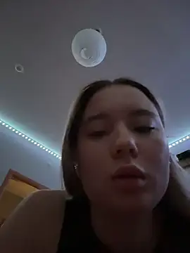 StephanieMur online show from November 27, 2025, 3:18 am