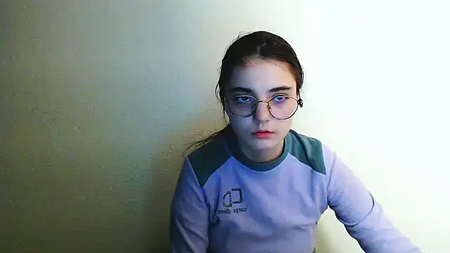 Sun Shine   online show from December 14, 2025, 11:21 pm