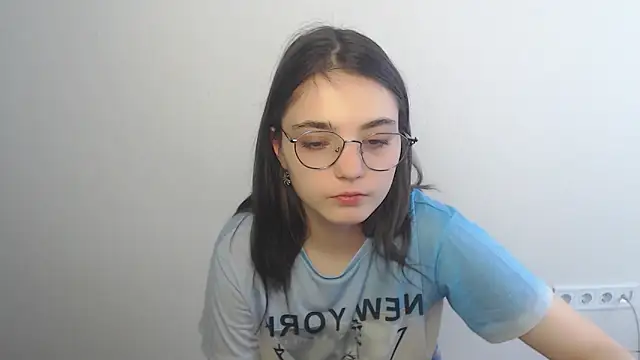 Sun Shine   online show from May 17, 2026, 4:34 am