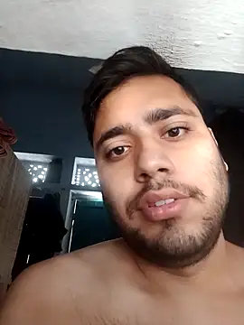 Snapshot of Desirock001 chatting on October 13, 2025, 2:24 am Desirock001 online show from October 13, 2025, 2:24 am