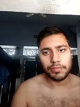 Snapshot of Desirock001 chatting on October 18, 2025, 2:24 am Desirock001 online show from October 18, 2025, 2:24 am