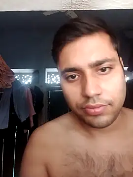 Snapshot of Desirock001 chatting on October 22, 2025, 2:22 am Desirock001 online show from October 22, 2025, 2:22 am