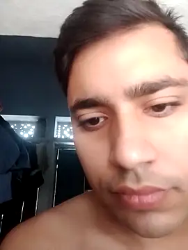 Snapshot of Desirock001 chatting on October 19, 2025, 2:47 am Desirock001 online show from October 19, 2025, 2:47 am