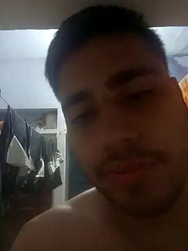 Snapshot of Desirock001 chatting on October 4, 2025, 4:30 pm Desirock001 online show from October 4, 2025, 4:30 pm