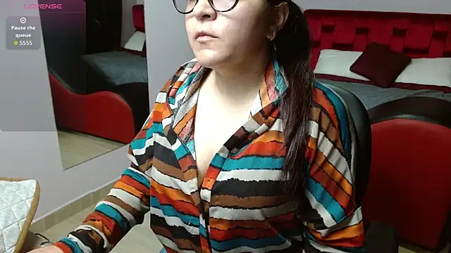 Sahamara 07 online show from October 13, 2025, 1:02 pm