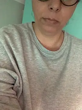 LupeLok online show from October 6, 2025, 6:08 pm