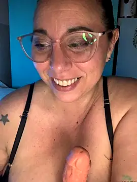 LupeLok online show from September 19, 2025, 5:00 am