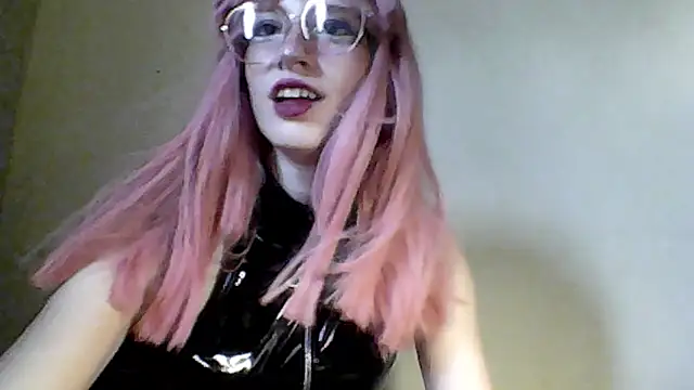 Snapshot of IkyVic chatting on January 17, 2026, 5:38 pm IkyVic online show from January 17, 2026, 5:38 pm