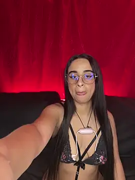 issis22 online show from April 21, 2026, 2:51 am