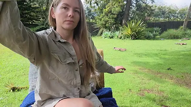 Angiehuston1 online show from March 21, 2026, 2:21 pm