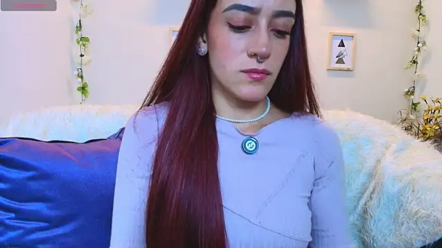 ViolethRosse online show from April 28, 2026, 1:15 am