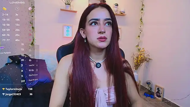 ViolethRosse online show from July 6, 2026, 3:14 pm