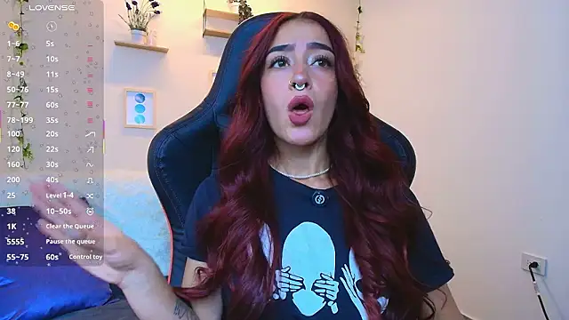 ViolethRosse online show from February 25, 2026, 12:33 am