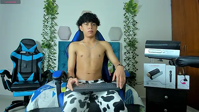  taylor black online show from September 30, 2025, 9:32 pm