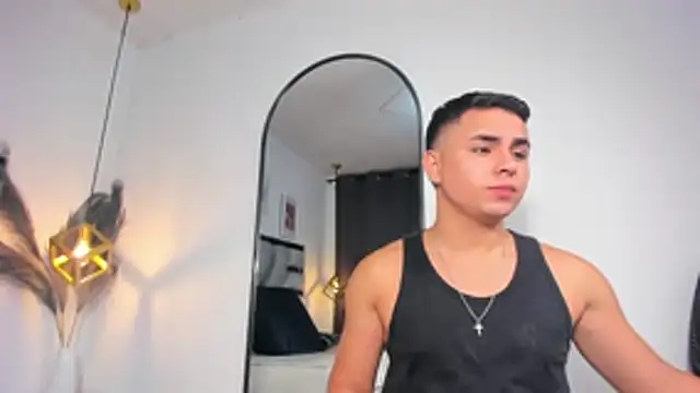 lianfox  online show from May 31, 2026, 2:01 pm