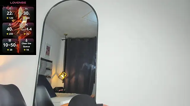 lianfox  online show from June 3, 2026, 12:28 pm