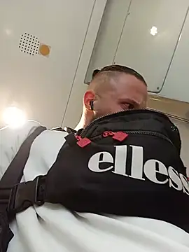 Barber33zk online show from July 5, 2026, 8:54 am