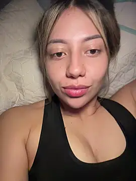 MissCat  online show from December 5, 2025, 2:10 am