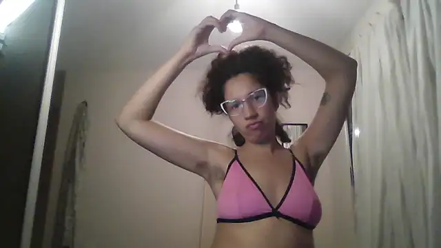 Snapshot of loliporomero chatting on February 5, 2026, 2:18 am loliporomero online show from February 5, 2026, 2:18 am