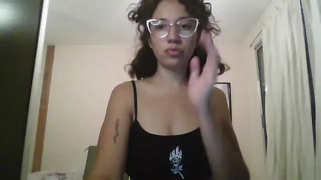 Snapshot of loliporomero chatting on February 13, 2026, 2:11 am loliporomero online show from February 13, 2026, 2:11 am