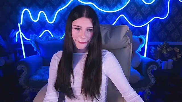 Neyla Charm online show from October 5, 2025, 7:26 pm