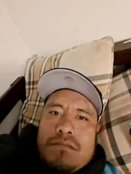 hernande986 online show from February 19, 2026, 9:50 am