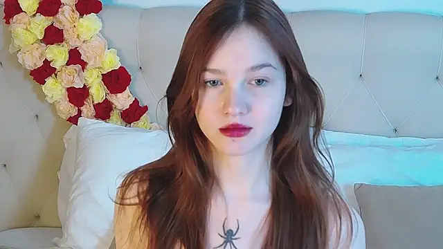 Snapshot of MichelleRoux chatting on February 20, 2026, 6:32 pm MichelleRoux online show from February 20, 2026, 6:32 pm