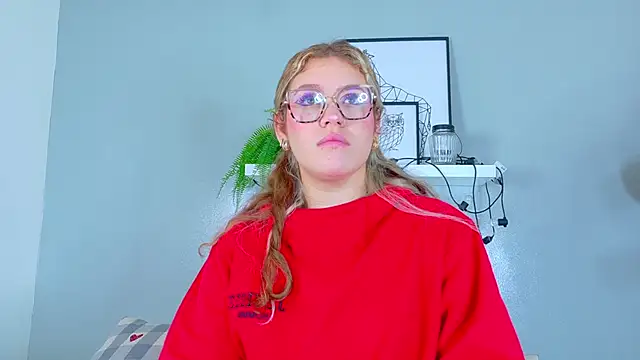 BelaMiller  online show from November 11, 2025, 11:38 am