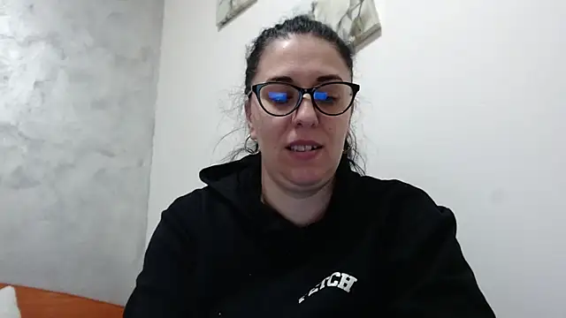 jollene online show from November 21, 2025, 2:16 pm