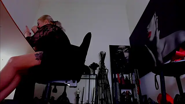 Snapshot of demisweet chatting on February 9, 2026, 5:05 am demisweet online show from February 9, 2026, 5:05 am