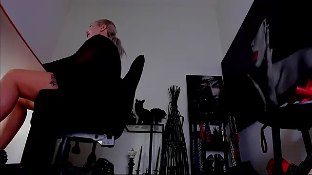 Snapshot of demisweet chatting on February 28, 2026, 8:25 am demisweet online show from February 28, 2026, 8:25 am