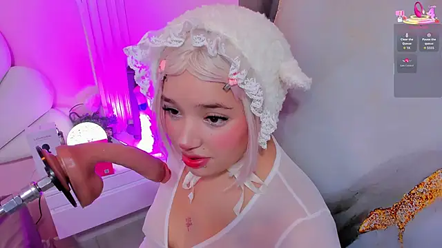 hinata dolly online show from November 1, 2025, 10:53 am