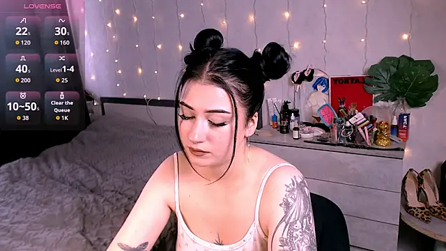 Katie Kiss online show from July 8, 2026, 3:34 pm