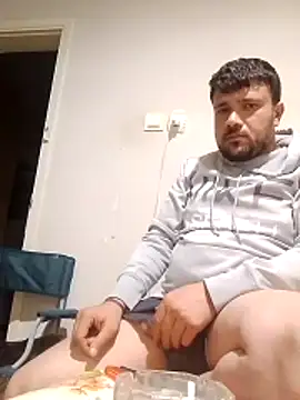 nihattttttttttttttt online show from December 5, 2025, 9:01 pm