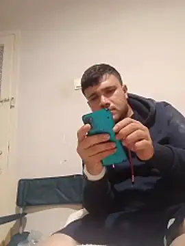 nihattttttttttttttt online show from November 17, 2025, 8:35 pm