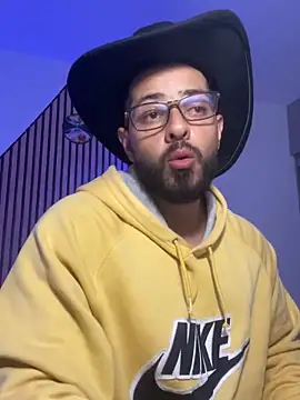 magnumchris online show from February 3, 2026, 10:48 pm