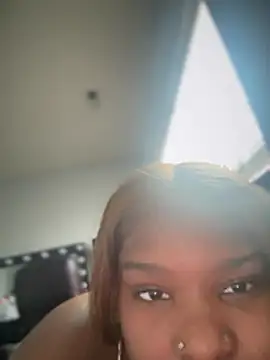 succubusebony online show from February 15, 2026, 5:34 pm