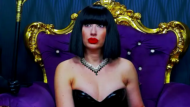 LaraMaeve online show from December 5, 2025, 6:12 am