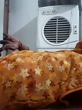 aunty sumy online show from October 30, 2025, 2:04 pm