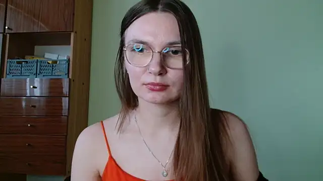 LooveELLYx online show from February 5, 2026, 2:35 pm