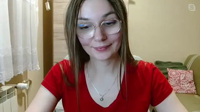 LooveELLYx online show from March 3, 2025, 6:24 pm