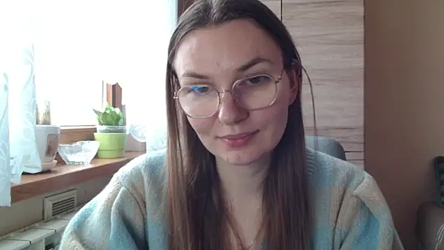 LooveELLYx online show from April 7, 2026, 6:26 am