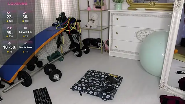 SarahRaynex online show from March 31, 2026, 10:17 am