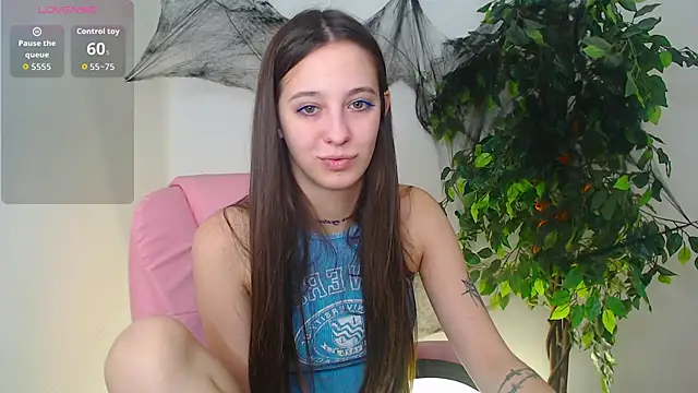 Little cherryy   online show from October 27, 2025, 7:53 am