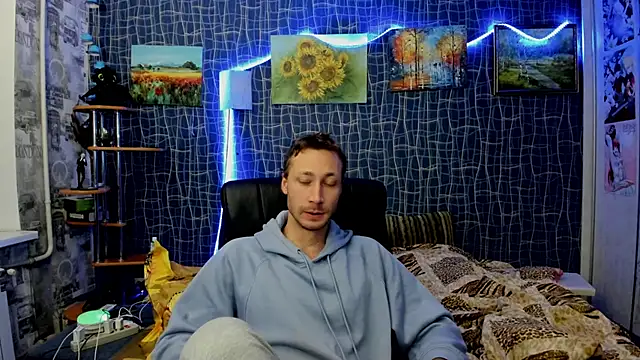 CuteBoy228 online show from December 15, 2025, 9:09 pm