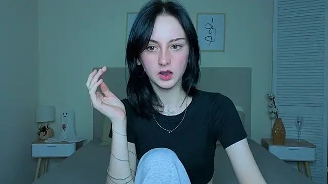 Little moly999 online show from November 20, 2025, 4:13 am