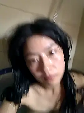 Olivia-l online show from September 13, 2025, 2:28 pm