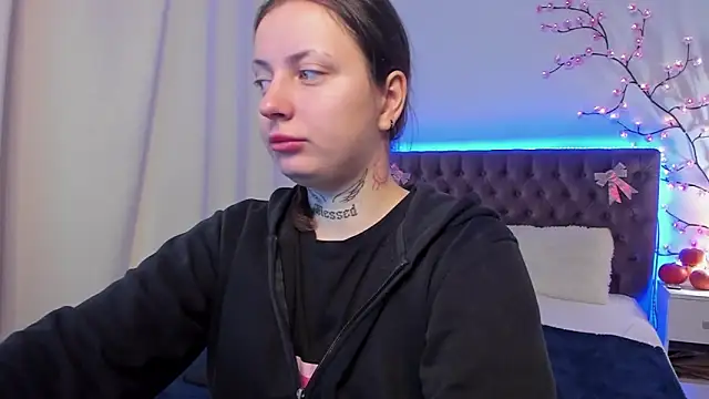 LilaVame online show from November 8, 2025, 8:56 pm