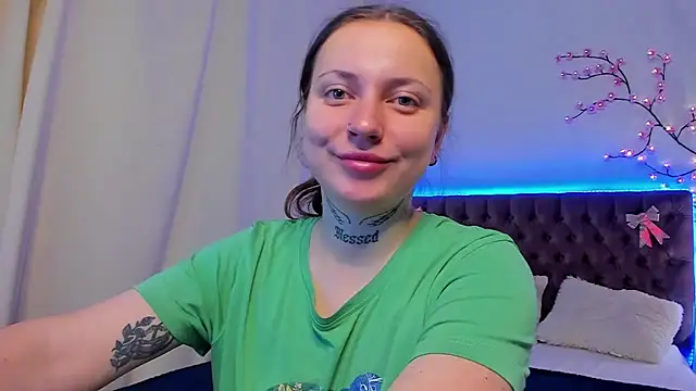 LilaVame online show from October 18, 2025, 7:38 pm